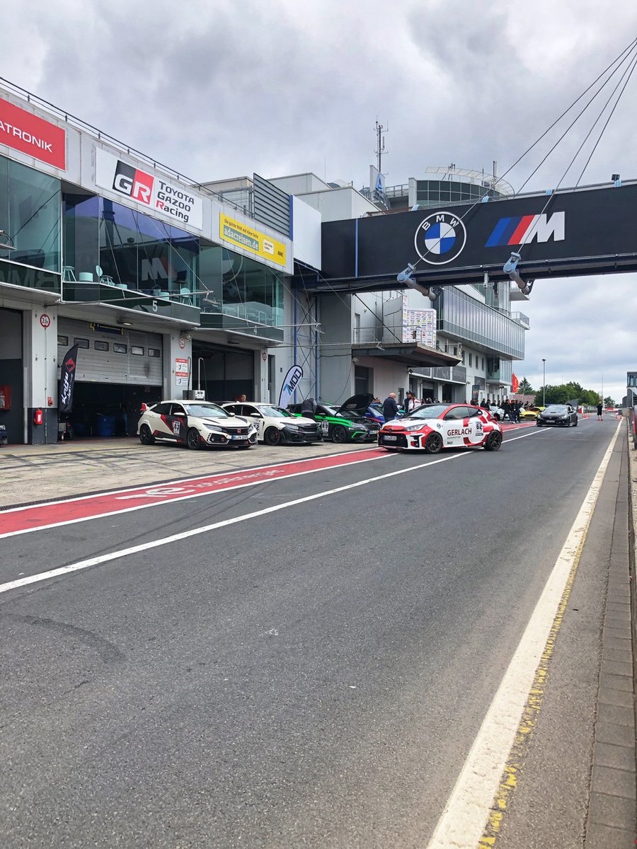 PantyKitten124w's tweet photo. German Time Attack on Nürburgring 💖
Visiting Team 7mod with awesome jdm racers!
#timeattack #gryaris typeR #7mod https://t.co/iDcfPDBOCH