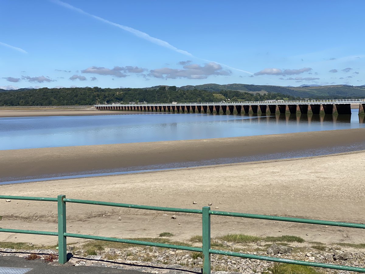 rharrisonRED's tweet photo. Perfect day for a 10K round the #KentEstuary to #FarArnside & back to keep the new #runstreak closing in on three figures ☀️ https://t.co/j3KMLhOM6r