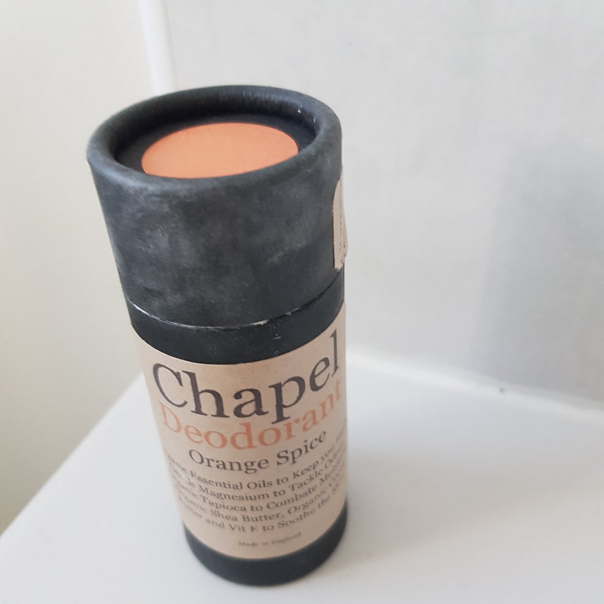 Pottering about house and keep getting a delicious whiff off spice and orange then remember it's me wearing my new deodorant from <a href="/ChapelSoap/">Herbert Noack</a> 
#MHHSBD #smelldelicious