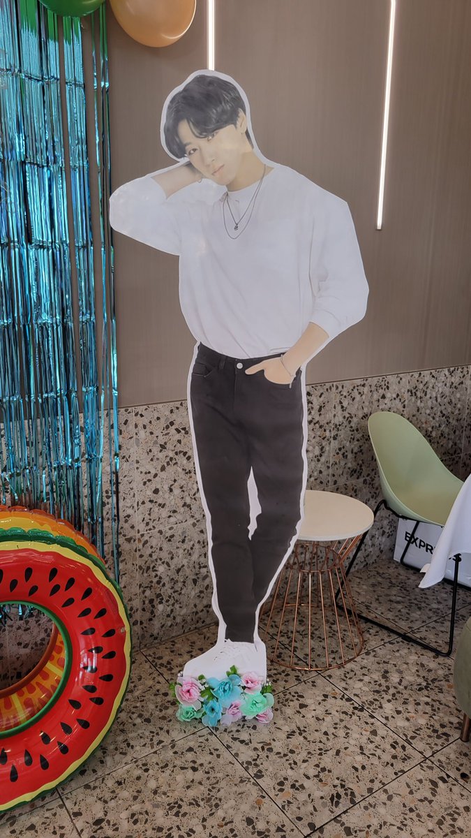 ateezhtxx's tweet photo. San standee is currently for auction!
I would love for San to go to a good home! 
1. Auctions starts at $50
2. Bid must increase by $3
3. Must be Houston resident since this is pick up ONLY!
4. DM me your bid
Good luck Atiny❤️
#ATEEZ #choisan #SAN #ATINY #KPOP #cupsleeve https://t.co/tIigOQ5FWz