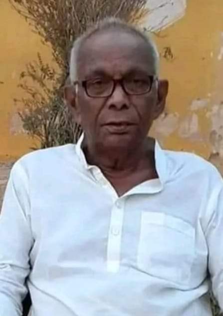 CpimGaya's tweet photo. बिहार माकपा के वरिष्ठ नेता का. सारंगधर पासवान अब हमारे बीच नहीं रहे । उन्होंने लंबी बीमारी के बाद अंतिम सांस 9 जुलाई की 10 बजे रात्रि में अपने पैतृक गांव शाहकुंड में ली   कामरेड सारंगधर पासवान सी पी आई ( एम) की बिहार राज्य सचिवमंडल के सदस्य रहे   का. पासवान को विनम्र श्रद्धांजलि https://t.co/Wd7Lvm59vj