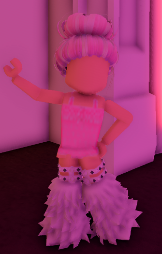AxolotlEstella's tweet photo. Royale high outfit hack pt. 3!

Items:
-Fur leg warmers
-Studded Rose garters https://t.co/GOcO5jyS6P