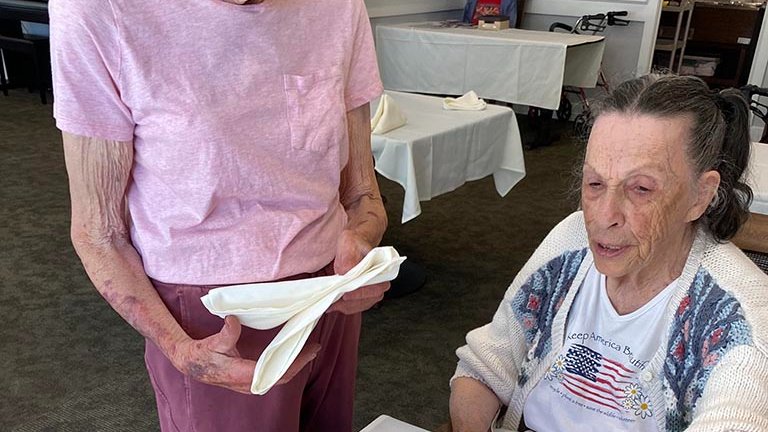 Our beautiful ladies of Memory Care get ready for tea time on a recent afternoon. #lovelifehere #VenturaTownehouse #luxuryseniorliving #retirementcomunity
#memorycare #venturacalifornia