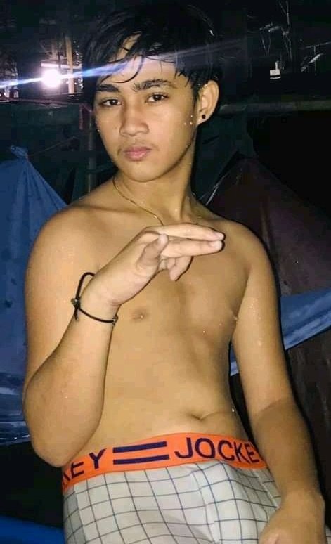 Marcomoreno1010's tweet photo. rt and follow
dm done 
delete later 
#alterph #alterpinoy #jakolerongbinata https://t.co/41Rz7cD7C6