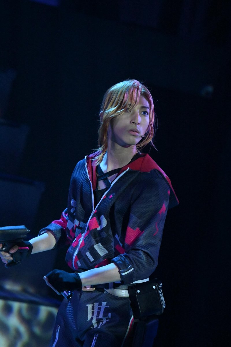 NIGHT_HEAD2022's tweet photo. 『NIGHT HEAD 2041-THE STAGE-』

沢山のご来場をいただきました本作も
いよいよ千穐楽でございます🎊

開場　15:30〜
開演　16:30〜

🚨開演時間にご注意ください🚨
お早めのお席のご確認をお願いいたします。

皆様のご来場心よりお待ちしております😊

＃ナイステ
＃ナイトヘッド https://t.co/Ax6fmUSi1F