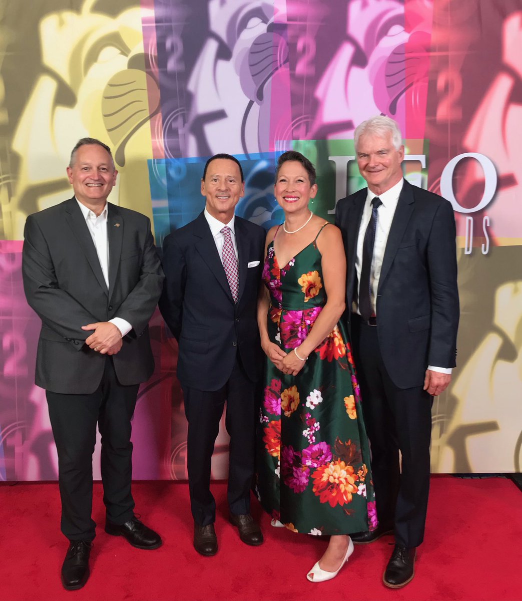 melaniejmark's tweet photo. The @leoawards were live in #YVR! Honoured to be in the company of the best of the best in BC’s motion picture,film & television industry!BCs talent is second to none- we punch well above our weight class. Congratulations to all the nominees and winners! #KeepShining #TheSector https://t.co/ktTlUx3TNB