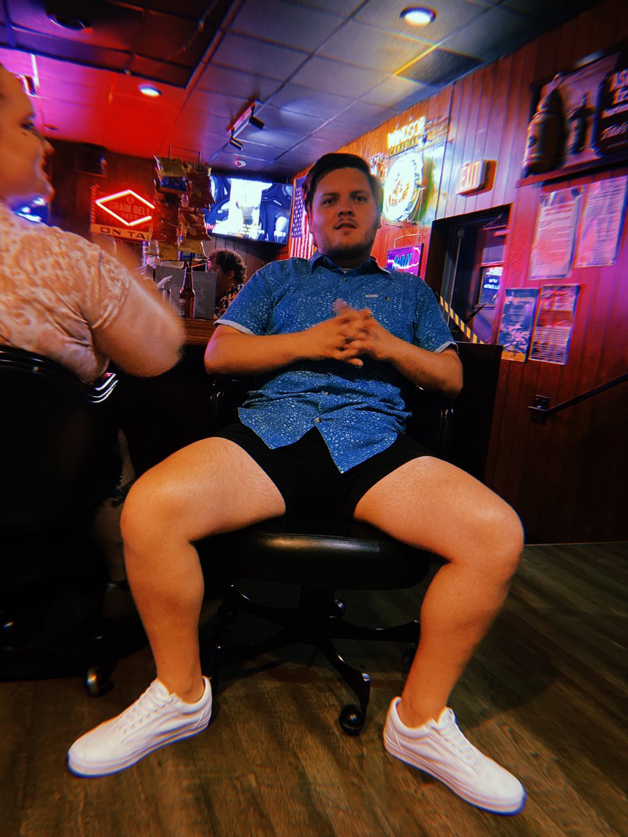 saborky's tweet photo. awoogah thighs @theneedledrop @FantasticCams https://t.co/P8AogmXIJl