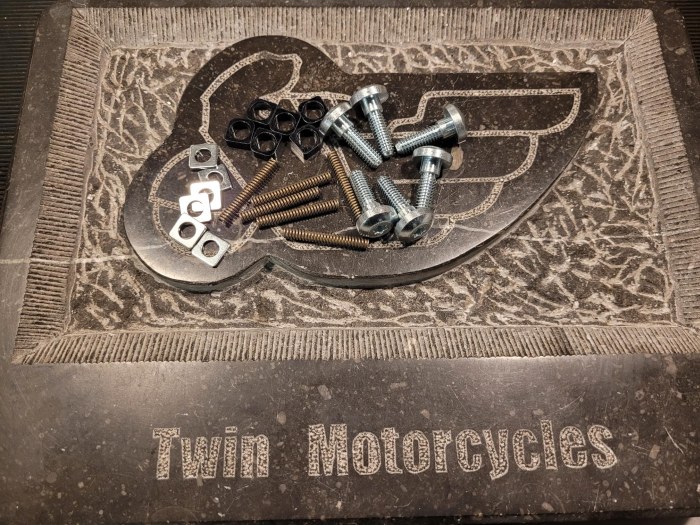 Twin Motorcycles is proud to say we make this kit now all by our self all parts 
The Buell XB 9/12 and 1125 front disk mounting kit all parts are sold also individually twinmotorcycles.nl/webshop/artike…