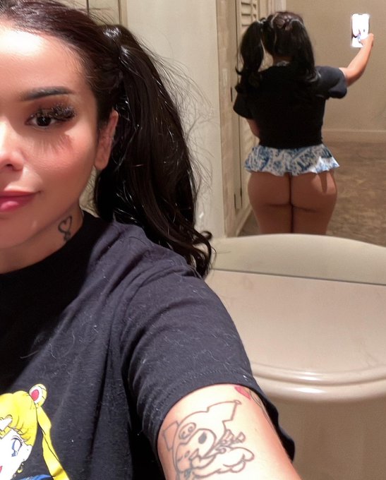 2 pic. hi im drunk https://t.co/w6Myd9k3sw