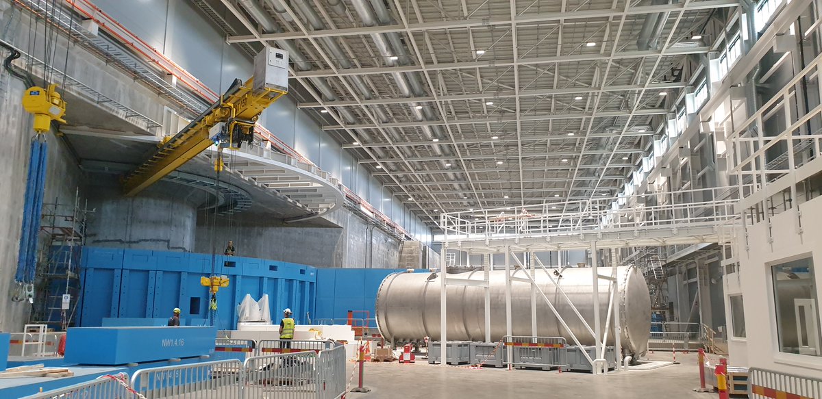 elliotpgilbert's tweet photo. Another terrific week in ๐ธ๐ช. Strategy and vision meetings for @LINXS_Sweden theme, presentation and ensuing discussions with industry on X-rays and neutrons for #FoodMaterialsScience, @MAXIVLaboratory beamtime #CoSAXS, @essneutron visit. Oh, I also met some Vikings @fotevikens! https://t.co/nxlStrHniC