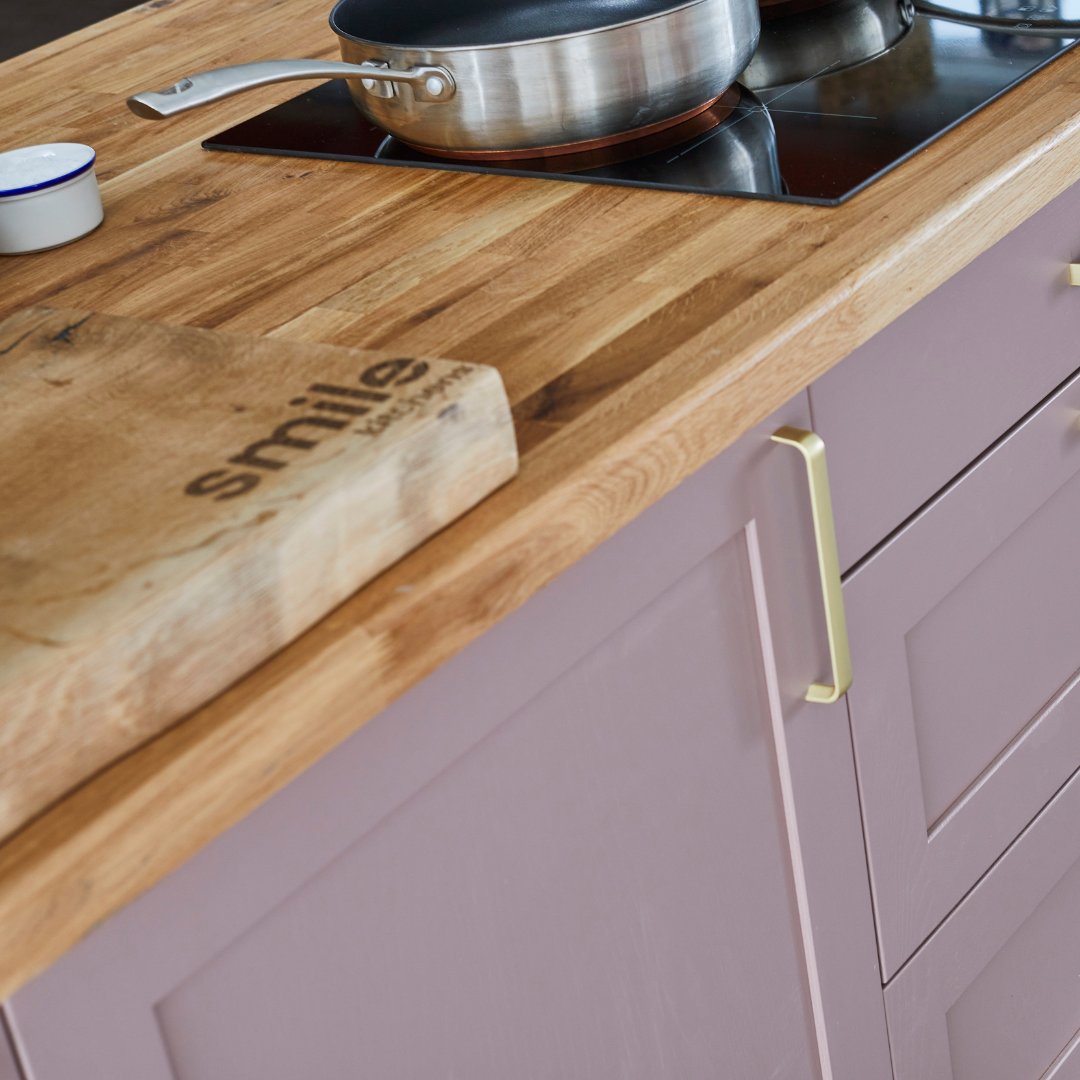 mysmilekitchen's tweet photo. Introducing the new kitchen studio for @GaryUsher_ and the team at @Elite_Bistros HQ in Hoole, Chester β A beautiful example of our Vard range in Doll and Tusk.
ππΌ https://t.co/M0rATzUuzA
#pinkkitchen #greykitchen #kitchenblog #homeblog #interiorsblog #designblog https://t.co/SJbZhx6UMT