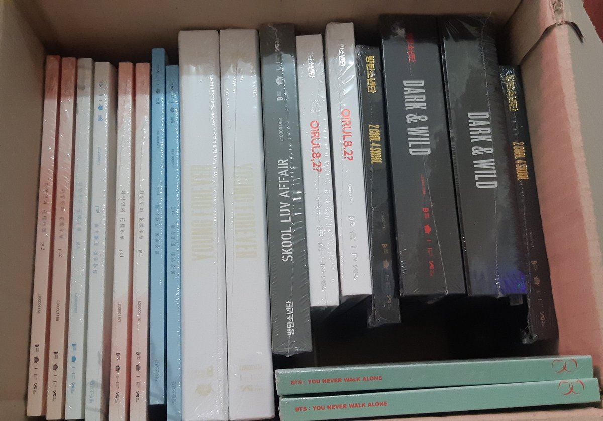 annes_corner's tweet photo. [WTS/LFB] 
*BTS ALBUMS
-All items are official, sealed and onhand
-No POB and poster
-available also via sdd
https://t.co/orrKveWpTh

*ENHYPEN ALBUMS
-All items are official, sealed and onhand
-No POB and poster
-available also via sdd
https://t.co/hnYOeTeyqp https://t.co/OFSD3qf47x