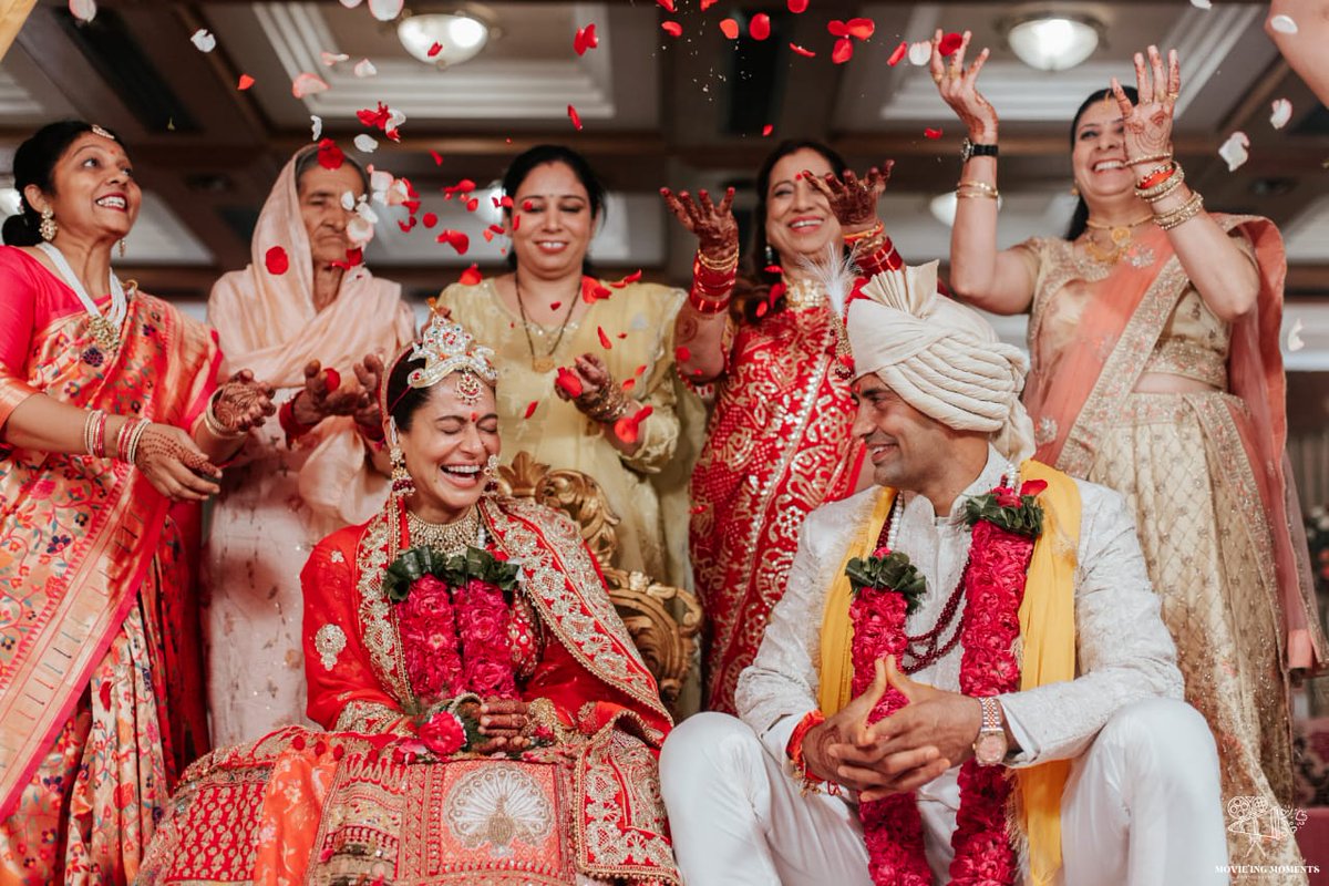 HydTimes's tweet photo. Here's a look at the newlyweds - @Sangram_Sanjeet and #PayalRohatgi. The couple tied the knot in #Agra on Saturday ✨
#PayalKeSangram #SangramSingh #PaRam #Wedding #Wedding2022 #SangramWedsPayal #LockUppWithPayal #Sports #TV https://t.co/nmdSvJfK77