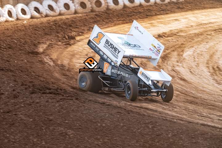 AcrossTheGroove's tweet photo. The win at points race #11 at @pvillespeedway goes to @MichaelFaccinto in the @FNFRacingX1 on Saturday night! #GoldenSateGang #HangtownSpeedway #FFRacing
Photo Credit: @Petersen_Media https://t.co/KXGIpeqvlK