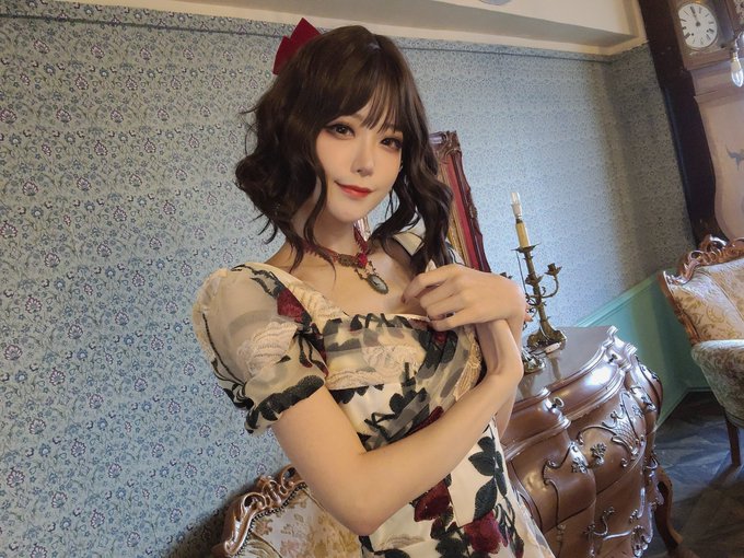 コスプレイヤーしろさきのTwitter画像45
