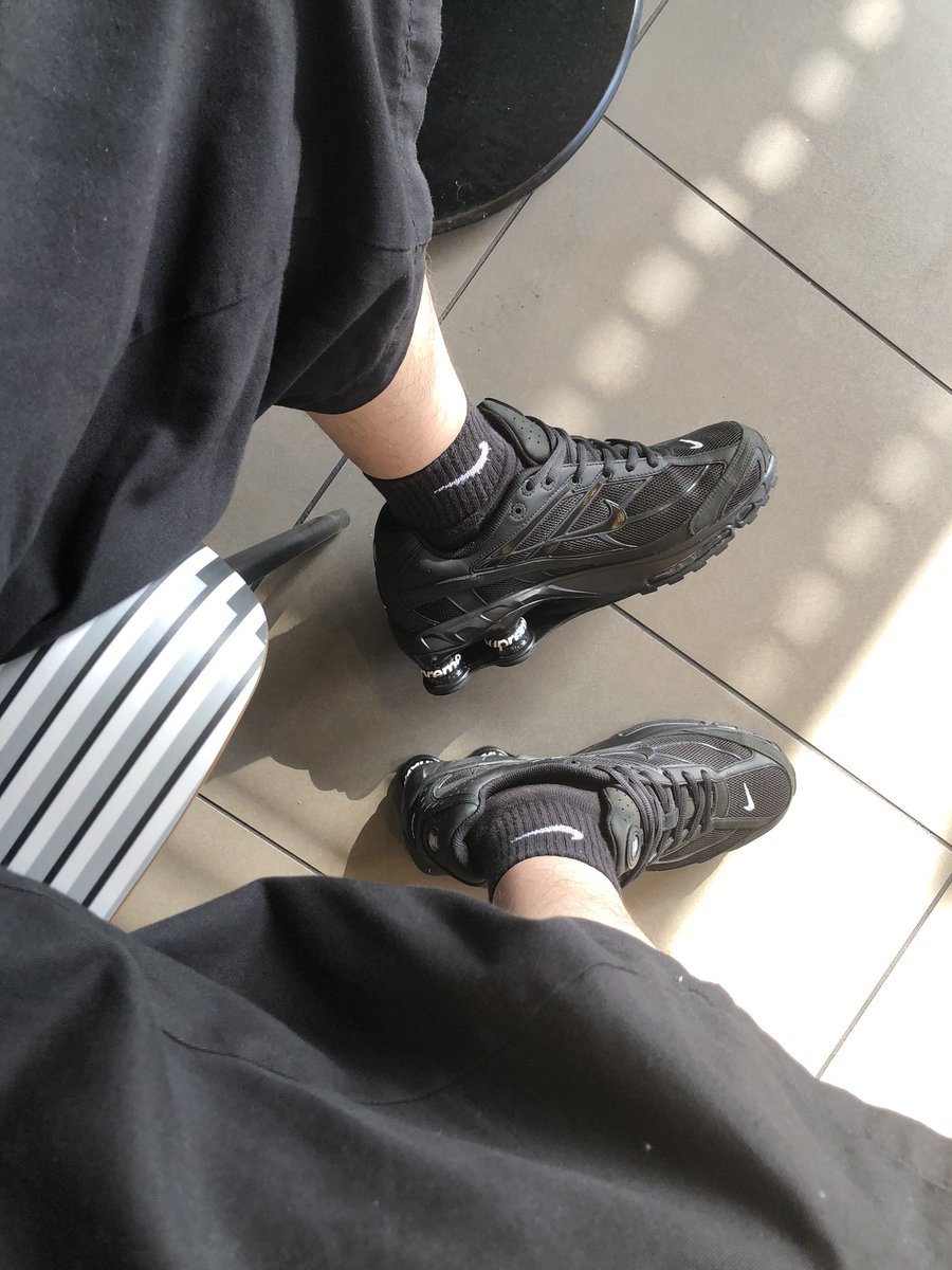 SDX_yyy's tweet photo. マジで好きや。白も欲しい。
#supremenike
#shoxride2 https://t.co/Sc75nqt1iP