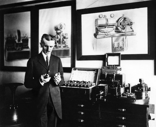 PhysInHistory's tweet photo. One of the most brilliant minds of all time, best known for designing the AC, which is the predominant electrical system used all across the world and the "Tesla coil," still used in radio technology, along with several other inventions.

Happy 166th Birthday to Nikola Tesla. https://t.co/EXNf7j5Jco