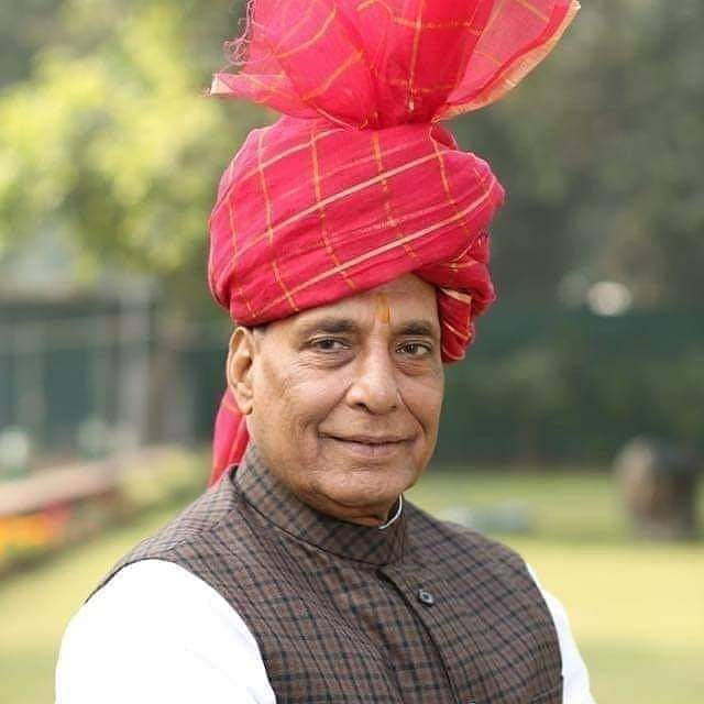 SumitSi0501's tweet photo. माननीय केंद्रीय रक्षामंत्री,देश के पूर्व गृहमंत्री एवं भाजपा के पूर्व राष्ट्रीय अध्यक्ष,लखनऊ से सांसद आदरणीय श्री राजनाथ सिंह जी को जन्मदिन की हार्दिक बधाई व शुभकामनाएँ आप स्वस्थ रहें एवं राष्ट्रसेवा में अपना जीवन समर्पित करें तथा प्रभु आपको स्वस्थ एवंम प्रसन्न रखे @rajnathsingh https://t.co/Acbs9NoNoS