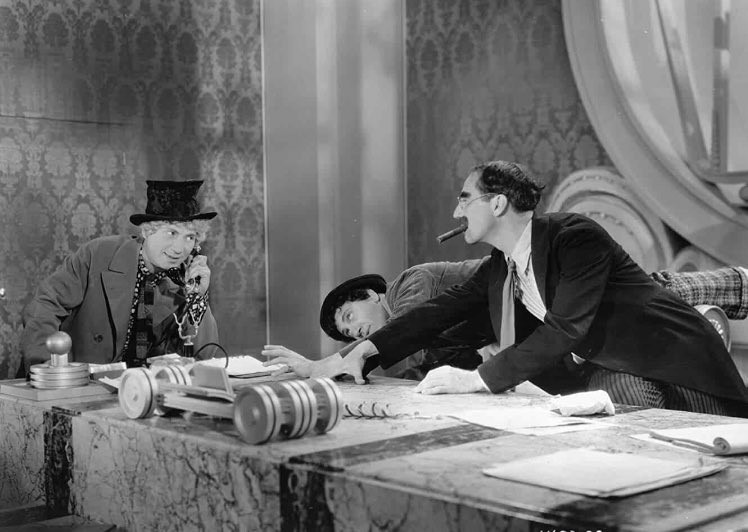 jratm23's tweet photo. On @WatchWithJen S3:E15 host @FilmIntuition welcomes screenwriter/producer Ted Griffin to discuss some films from Leo McCarey. Listen here.
#WatchWithJen #LeoMcCarey #DuckSoup #TheAwfulTruth #GoingMyWay #LoveAffair #MakeWayForTomorrow
https://t.co/sroweGqfbq https://t.co/jBWgHQHTyT