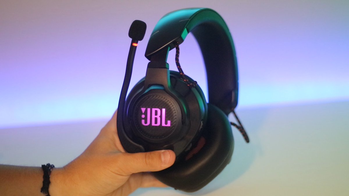 TechJayUK's tweet image. Looking for a new Gaming headset? 🎧 The JBL Quantum 610 is a wireless headset with 40 hours battery, customisable EQ &amp;amp; RGB settings &amp;amp; it is super affordable too… Check out my review &amp;amp; see why i rate it so highly 🙌🏻

▶️ - youtu.be/_ET6yjdhRvg

@JBLaudio #ad #JBLQuantum