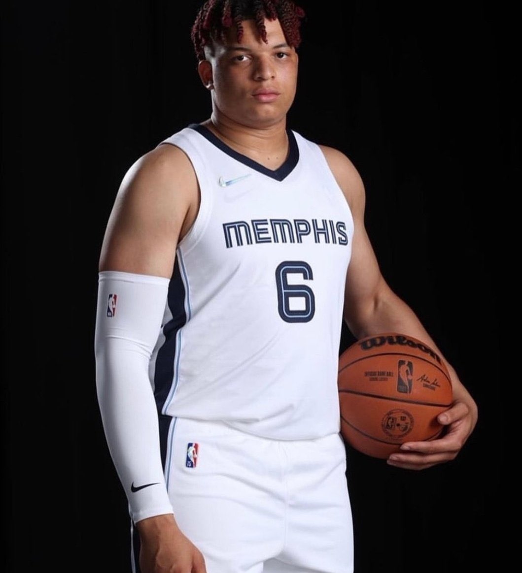 MediaAndOne's tweet photo. Kenneth Lofton Jr a encore impressionné cette nuit en summer league face au clippers.
18 points 🔥
4 Rebonds 🦄
1 passe 👀
A 8/9 au tir 
Et tout ça en seulement 14 minutes https://t.co/RO41XQgQMM