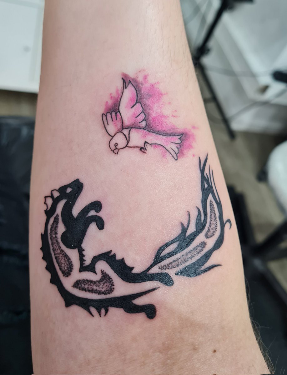 Joymex142's tweet photo. I would like to credit/ blame @amyungv for my first ever tattoo.
And because I'm an all or nothing kinda girl I got Maia's Songbird Yoonmin to keep Taekook company. 🥰 https://t.co/Oh01pRrn50