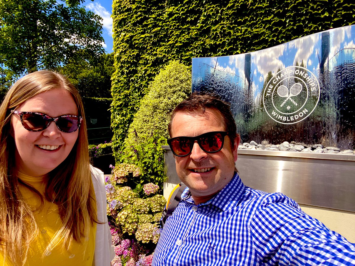 _SamShooter's tweet photo. Once in a lifetime day out at @Wimbledon with 👩‍⚕️@gwennanllwyd for the ladies singles final. ☀️ 🎾 🏆 https://t.co/J755Iig7WO