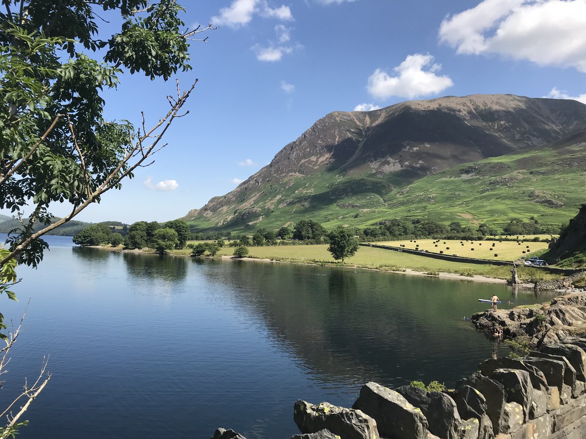 Great piece about <a href="/KirkstileInn/">Kirkstile Inn</a> in The Guardian's Saturday magazine yesterday. The #pub is close to Loweswater, Crummock Water and Buttermere (last two pictured). Can read online.
@ellabraidwood <a href="/FeatureCumbria/">@featurecumbria</a> <a href="/GuardianTravel/">Guardian Travel</a> <a href="/loweswatergold/">Loweswater Gold</a> #LakeDistrict