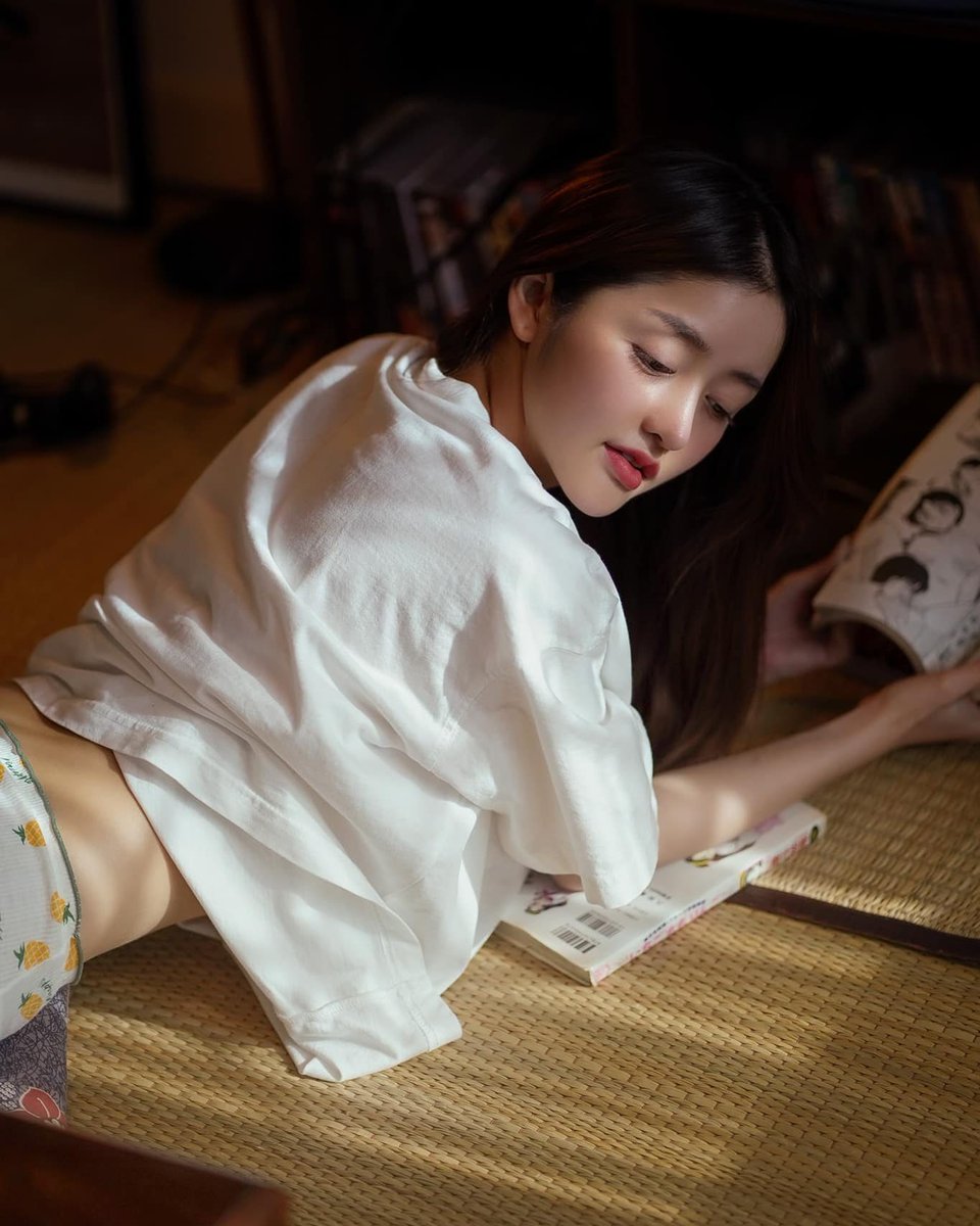 OnlyfansVIP5's tweet photo. Iyuri 
Model : Iyuri DA 
ONLYFANS : https://t.co/GYJPN79nG7
——————————————
ดูดาว OnlyFans มากกว่า200ช่อง พร้อมกันไม่มีรายเดือน
เพียง 290.- ครั้งเดียวดูได้ตลอดชีพ
แอดไลน์ 👉👉 https://t.co/ZsHGnoqEGi

#onlyfans #โอลี่แฟน #ดาวโอลี่แฟน https://t.co/IIaFkSRCpj