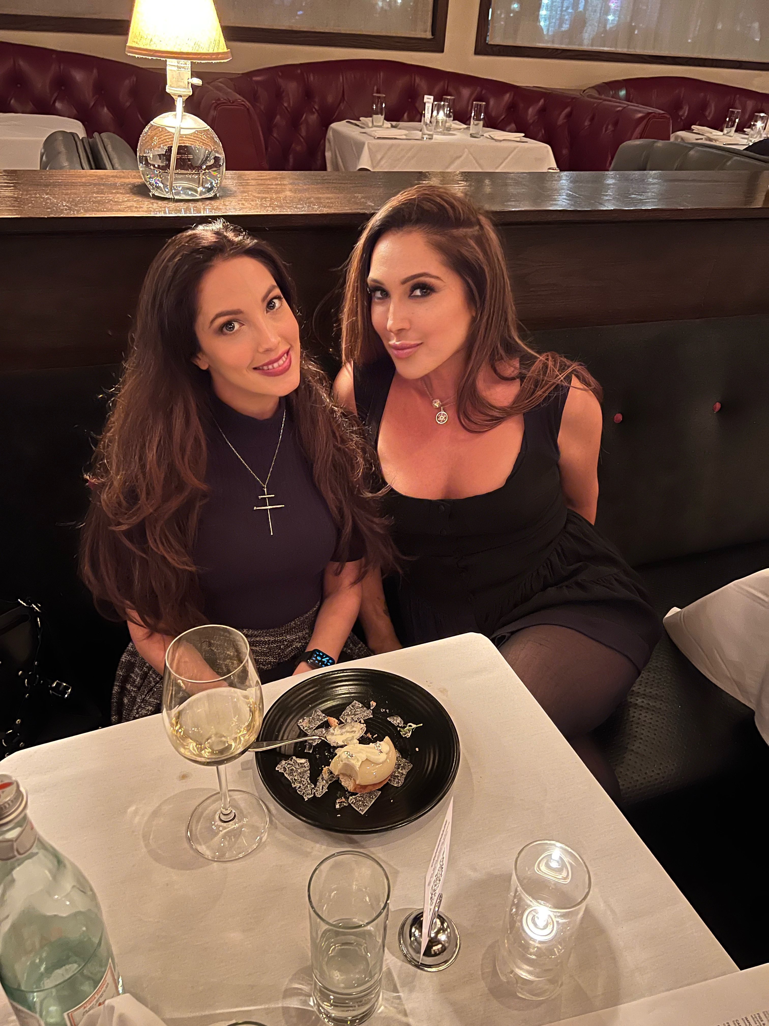 Jenna Haze on X: Really enjoyed the new fall menu last night  w/@PsychicMojan ✨ Delicious! 🤤 @Crossroads  / X