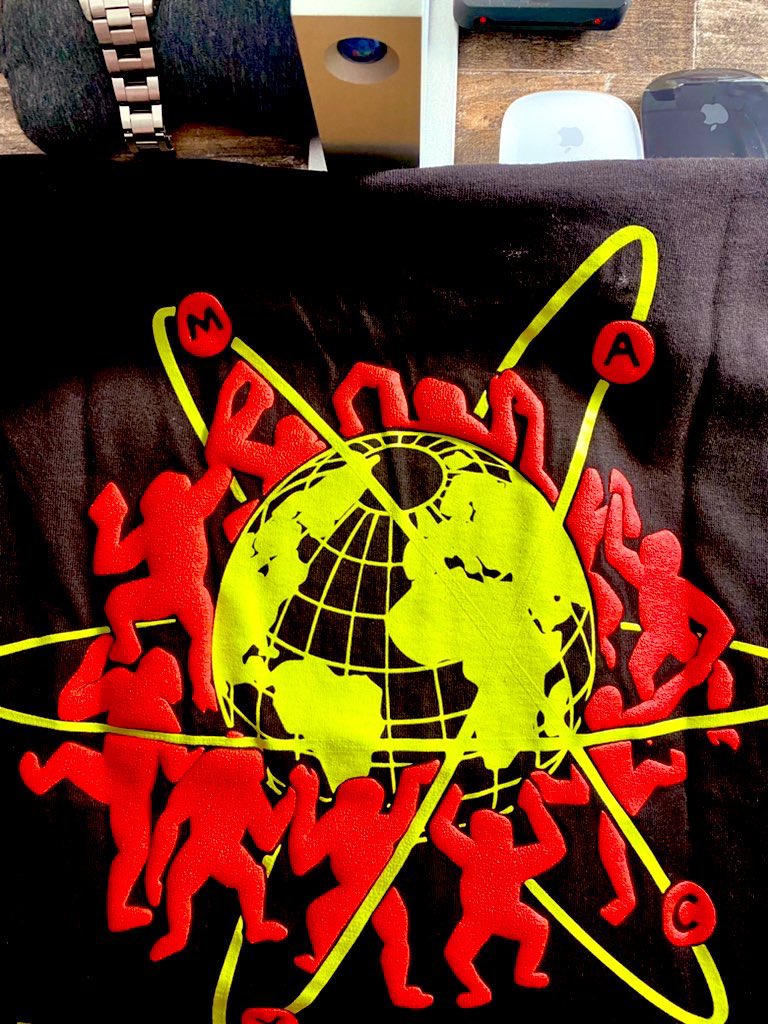 DuquePawlovsky's tweet photo. @otherside Alfa: #BiogenicSwap #arcademachine #buildland #monkeybarrel #arifact #NEWcreatures Blue Serum? Red Monkey mutants? @BoredApeYC #MAYC https://t.co/vcnDWtWpPT