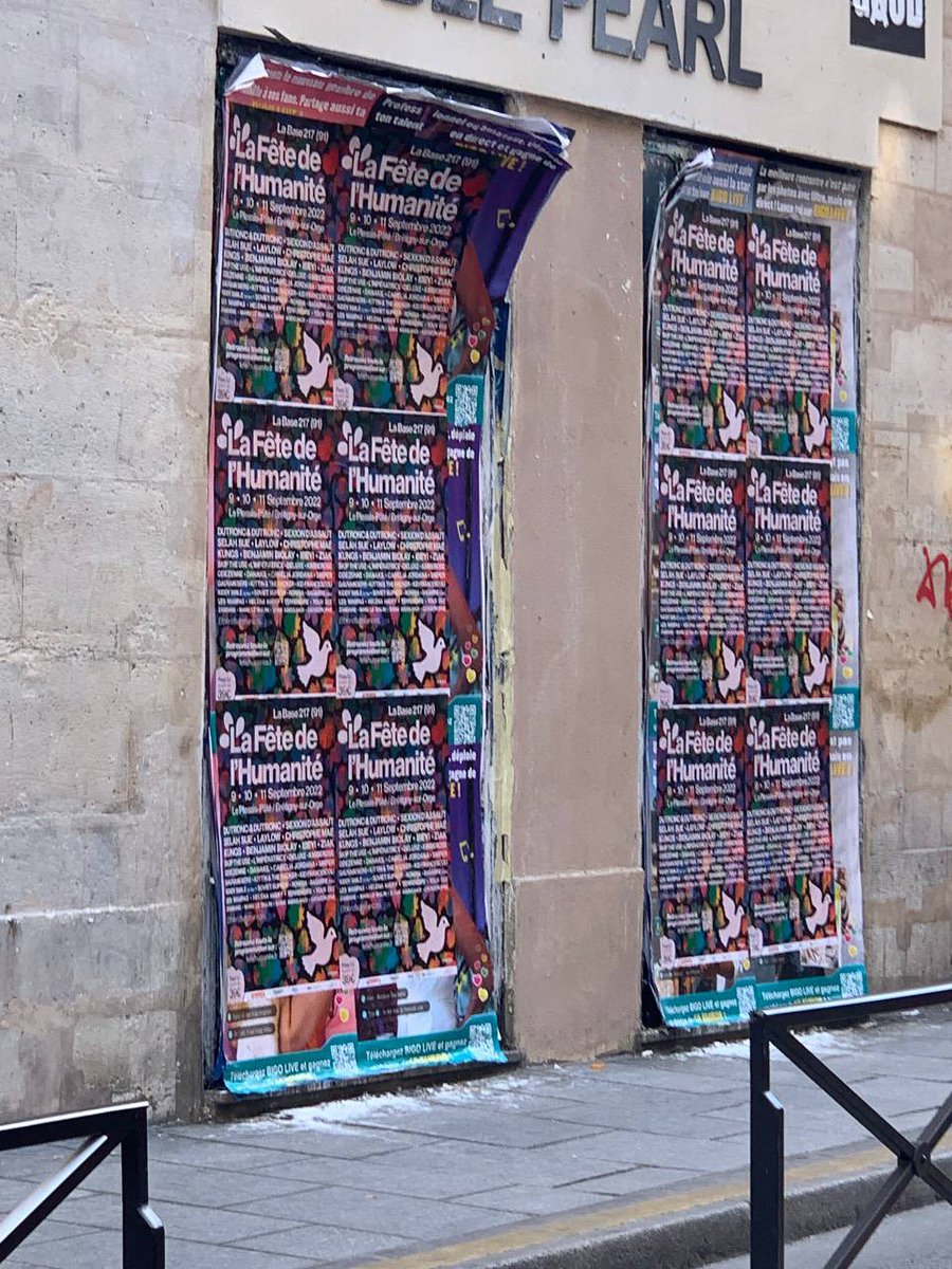 audmr's tweet photo. Comme tous les ans, la @fetedelhumanite de @fabien_gay choisit délibérément de recouvrir Paris d’affichage sauvage. Ça suffit ! N'y a-t-il pas un paradoxe à se réclamer de l'écologie tout en recourant à ces méthodes polluantes ? D'autres façons de faire sa promotion existent ! https://t.co/2f3KwTHFCZ
