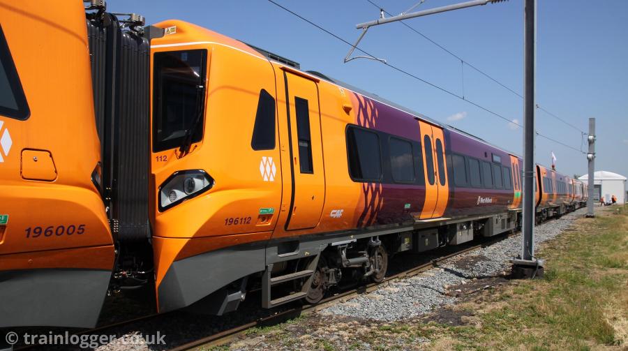 trainlogger's tweet photo. 22nd June 2022 at Long Marston - Rail Live 2022.
74426.
43465.
196112.
456016 and 456018.

#trainspotting #trains #class458 #class43 #class196 #class456
https://t.co/1rvGenkr7H #trainlogger https://t.co/gUtwwhOHTs