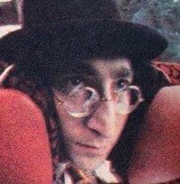 JommayPage's tweet photo. Not quite sure where this photo came from but… here. #JohnLennon #peaceandlove #TheBeatles #70s #60s https://t.co/WDmkqPniNN
