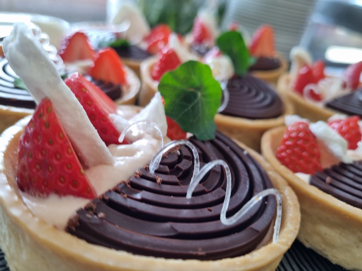 Devon_Wright tweet media