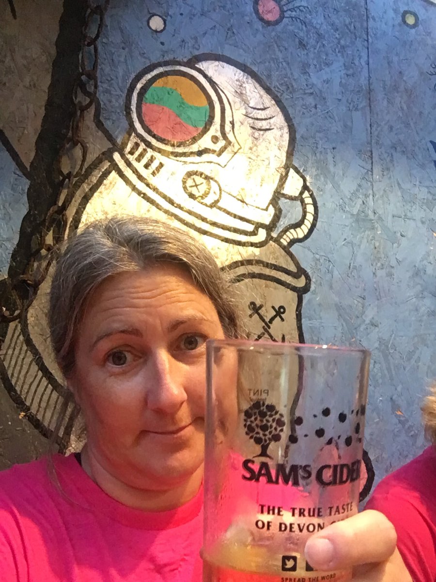 Stopping for a cider 🍺 after #twilightwalk is starting to become a tradition 😁 heat 🥵 and 13 miles = Mr J pick me up please I’m done after a pint and a half 🤣 #alwaysalightweight