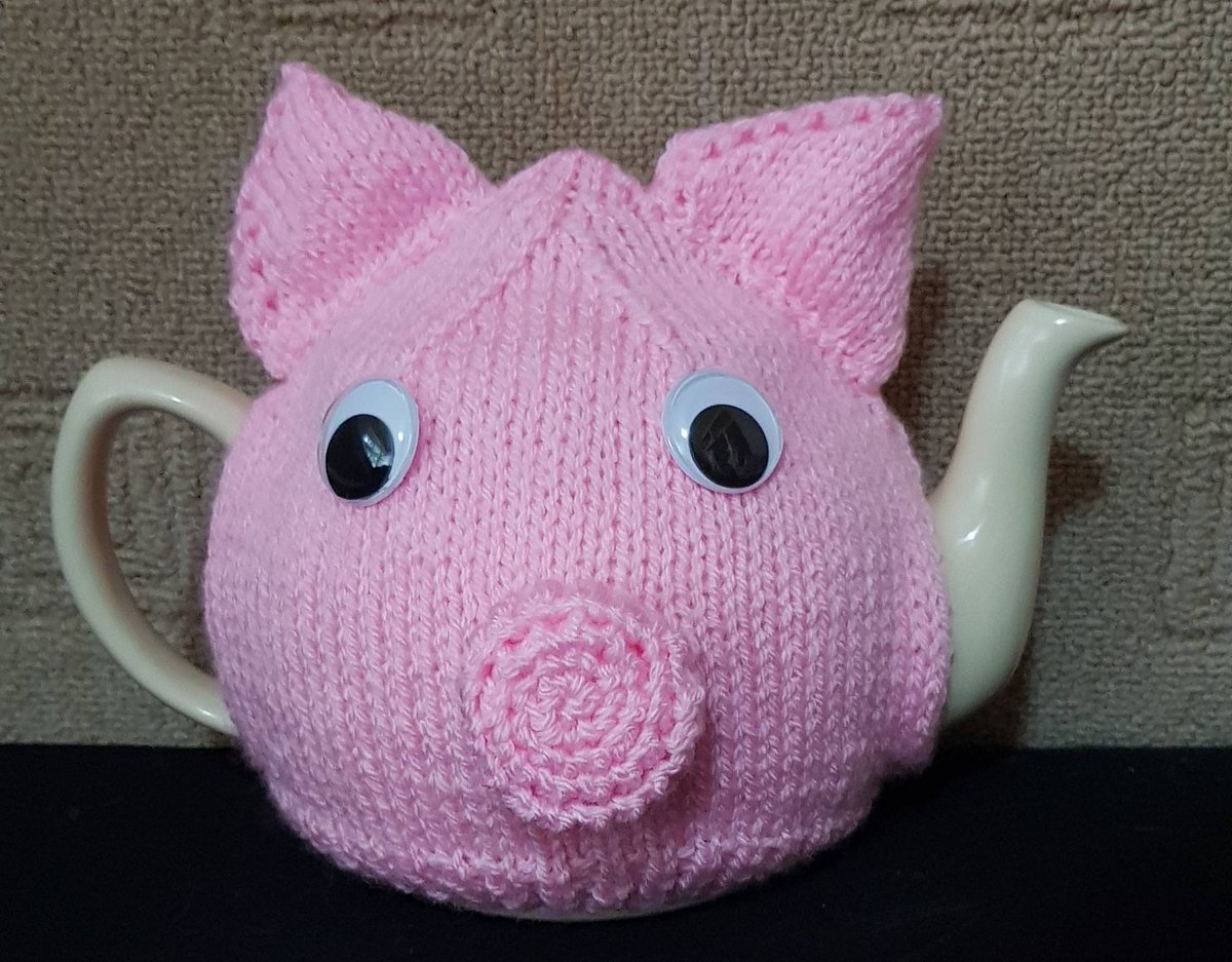 Excited to share the latest addition to my #etsy shop: #Pigteacosy 4-6 cup. #Teapotcover. #Teacozy. #Piggift. Functional kitchen decor. Gift for her. Mothers day gift. Vegan friendly. Tea gift. etsy.me/3NWIXen
#piggy #teafolk #handmade #knitted #etsyfinds #etsystore