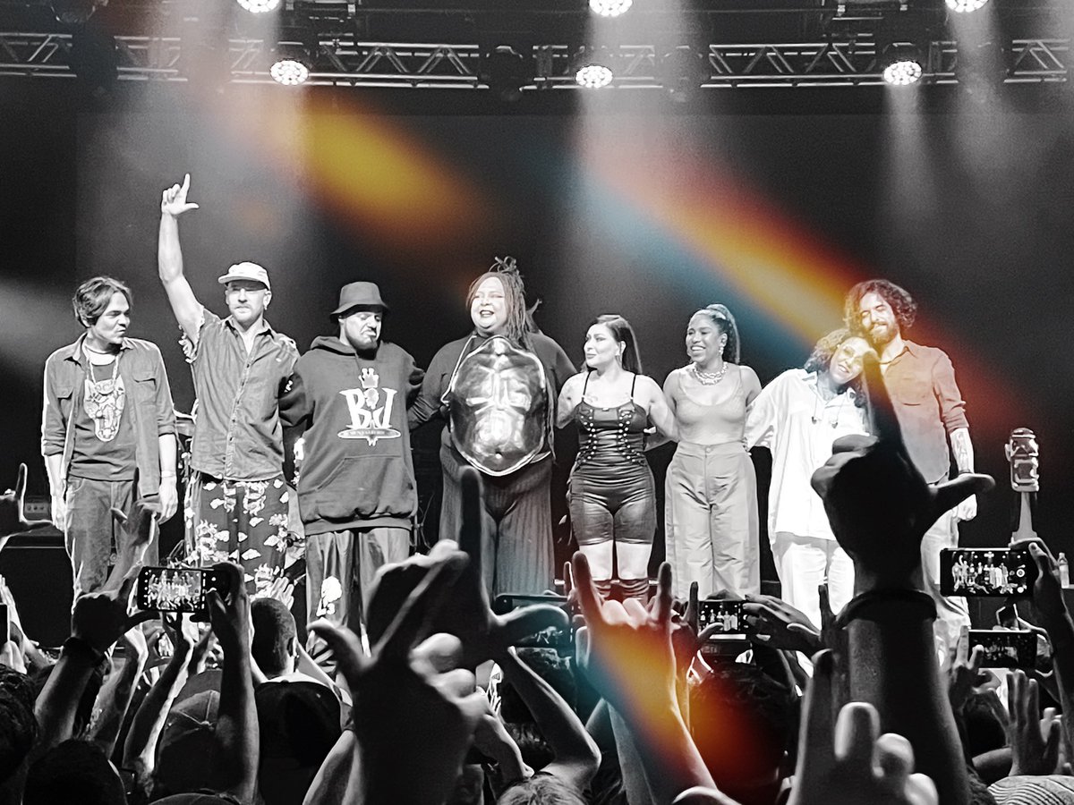 jvVitinhu's tweet photo. Era esse show que estava precisando. A turnê está linda! 😍
@Pitty
@daniel_weksler
@jupdobairro
@drikbarbosa
@badsista011
@monkeyjhayam
@martin_mendezz
Kishimoto
#Casulo #Matriz Pitty https://t.co/7VYIG5B0TM