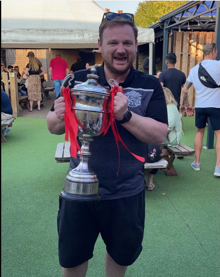 huttonfc's tweet image. We have more news on the management front! After winning promotion and then the league cup in back to back seasons, @Ridgealdo steps up from our Mid Essex Prem side, to become manager of our @eofl reserves team. He will be assisted by ex player @tommo_bailey #promotewithin