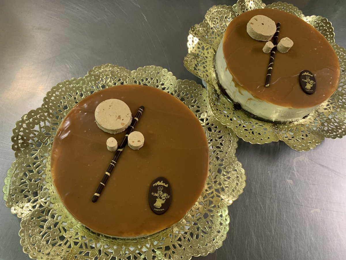 flecaArbuse's tweet photo. 🤩Mousse de torró amb crema de caramel🤩

#calarbuse
#sweet #instacake #cake #Llagostera https://t.co/ajaQQ3apsE