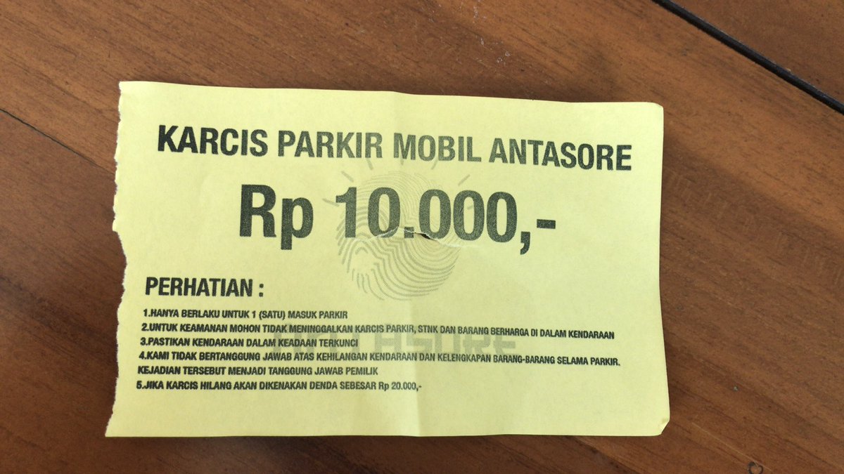 ID170845's tweet photo. @TMCPoldaMetro

Ini maksa … nentuin tarif parkir sendiri …
Perlu ditertibkan … tx u https://t.co/heXsLGGNrK