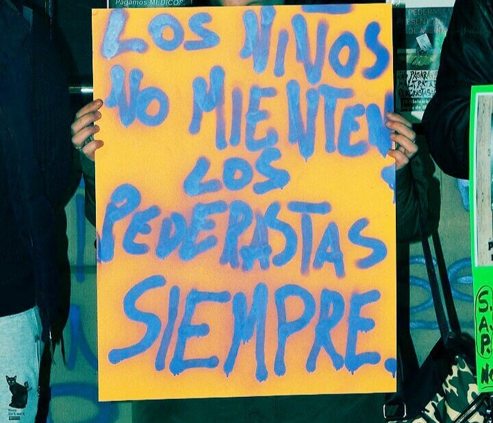 Vanesa10542459's tweet photo. Cuando van sacar una ley! Donde el pederasta sea condenado desde el minuto uno..y a los niños se les dejen tranquilos y no se les hagan pasar por tanto calvario...recuerdo que las víctimas son ellos.. https://t.co/jxU6TqMPaP