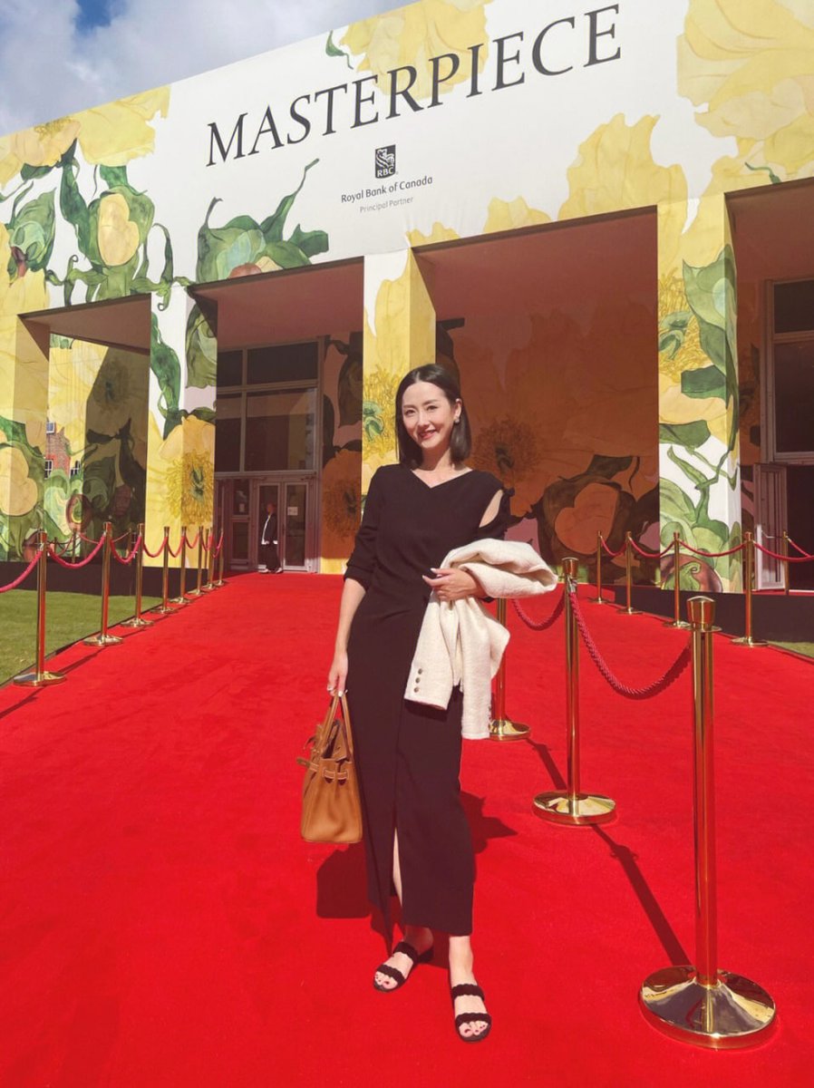 dafapahlevi27's tweet photo. Art fair on weekends https://t.co/Yr387w5L5C