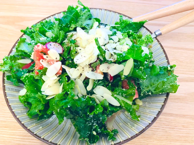 すっごいでっかいサラダ作ったから食べに来ていいよ〜‼️ 