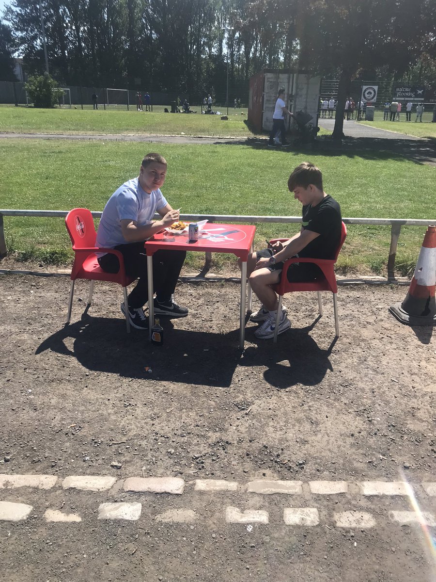 When ur down watching <a href="/glasgowutdfc/">Glasgow United Football Club</a> and u see 2 of the <a href="/GUFC20s/">Glasgow United FC U20s Development</a> having a nice Grindr date cammy just about to feed stuart in this photo <a href="/iainorr1980/">Iain</a> <a href="/JoeySkivington/">Joey Skivington</a>