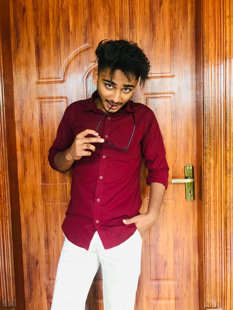 Mhoammad_aslah's tweet photo. Mhoammad_Aslah New look one 😎😜 https://t.co/2SZy0V9bN6