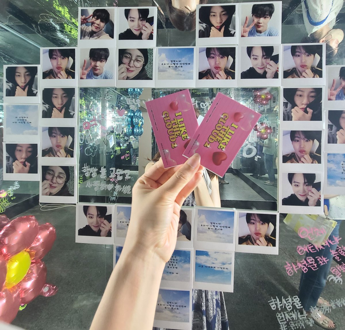 당첨도 엄청 많이되궁 귀염뽀짝 오빠 하성운 덕분에 큐티빠띠한 이쁜 하늘이들 덕분에 넘 신나고 럭키한 하루였다🎁 🎉
감사합니다 😆👍👏👏👏👏
#하성운
#하성운컴백한다_하늘이들아같이놀자
<a href="/SkyFor_0322/">Sky For</a>