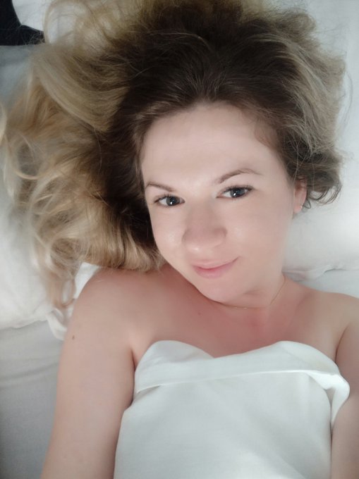 Buna dimineața/Good morning 💋 #onlyfansbabe #onlyfansgirl #onlygirls #PrettyLady #beautyfulllady #hotwife<a href="/tag/onlyfansbabe"class="tags">#onlyfansbabe</a><a href="/tag/onlyfansgirl"class="tags">#onlyfansgirl</a><a href="/tag/sexy"class="tags"><span>#sexy</span></a><a href="/tag/hot"class="tags"><span>#hot</span></a><a href="/tag/ass"class="tags"><span>#ass</span></a><a href="/tag/hotwife"class="tags"><span>#hotwife</span></a><a href="/tag/hotgirl"class="tags"><span>#hotgirl</span></a><a href="/tag/prettylady"class="tags"><span>#prettylady</span></a>