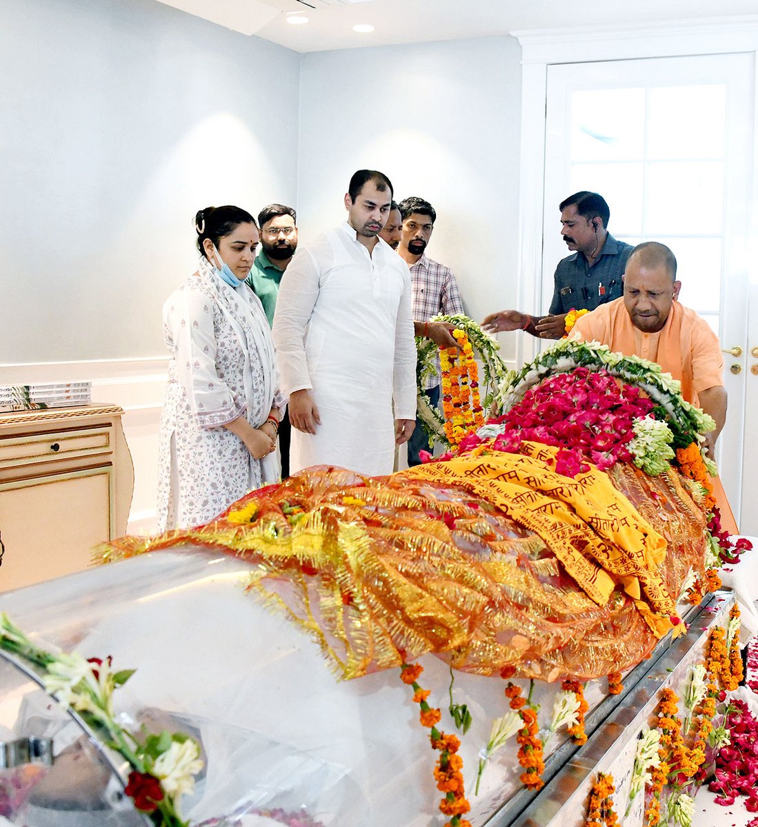 Yogi Adityanath tweet media