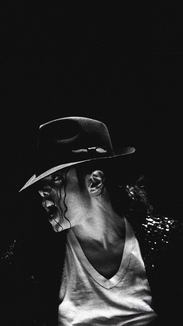 AUgustBeat_'s tweet photo. This photo of Michael Jackson should be hanged in a a Museum https://t.co/ukfUC81Ch5